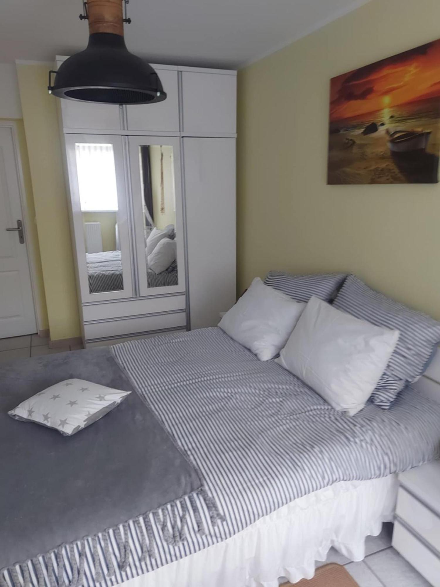 Apartament Rodzinny Colberg โควอบเซก ภายนอก รูปภาพ